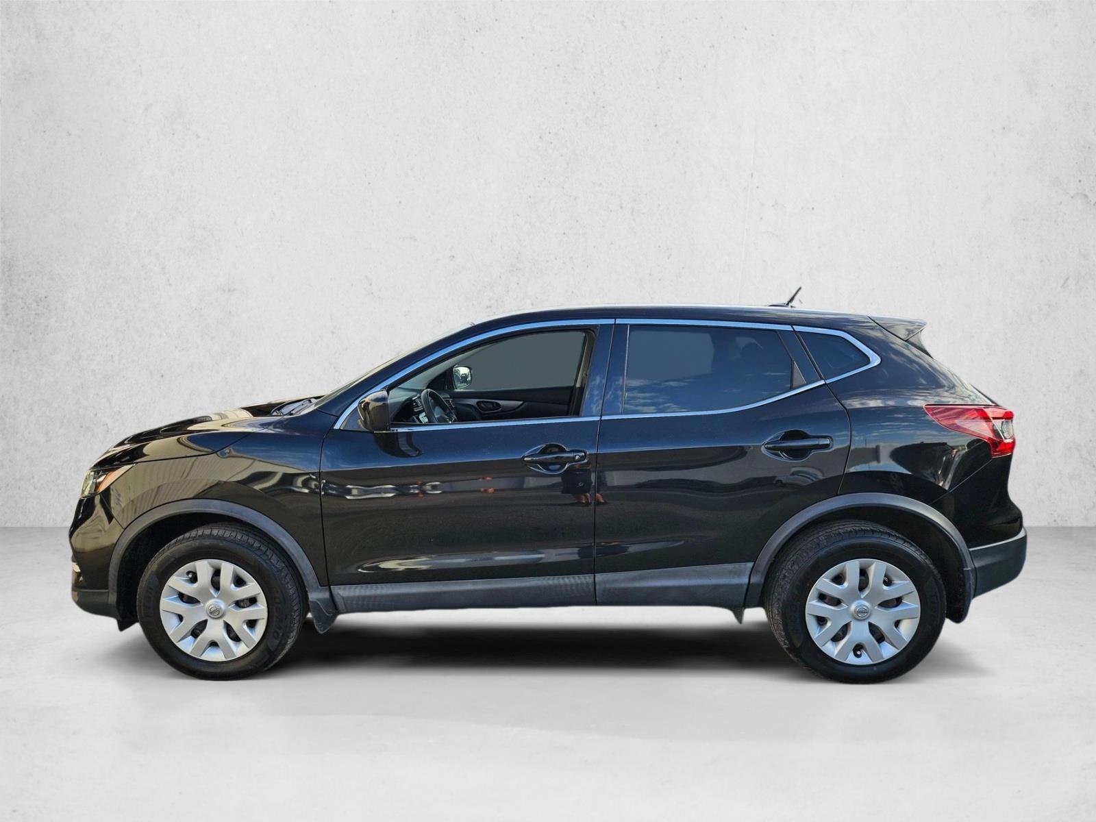 Thumbnail: 2020 Nissan Rogue Sport - 2