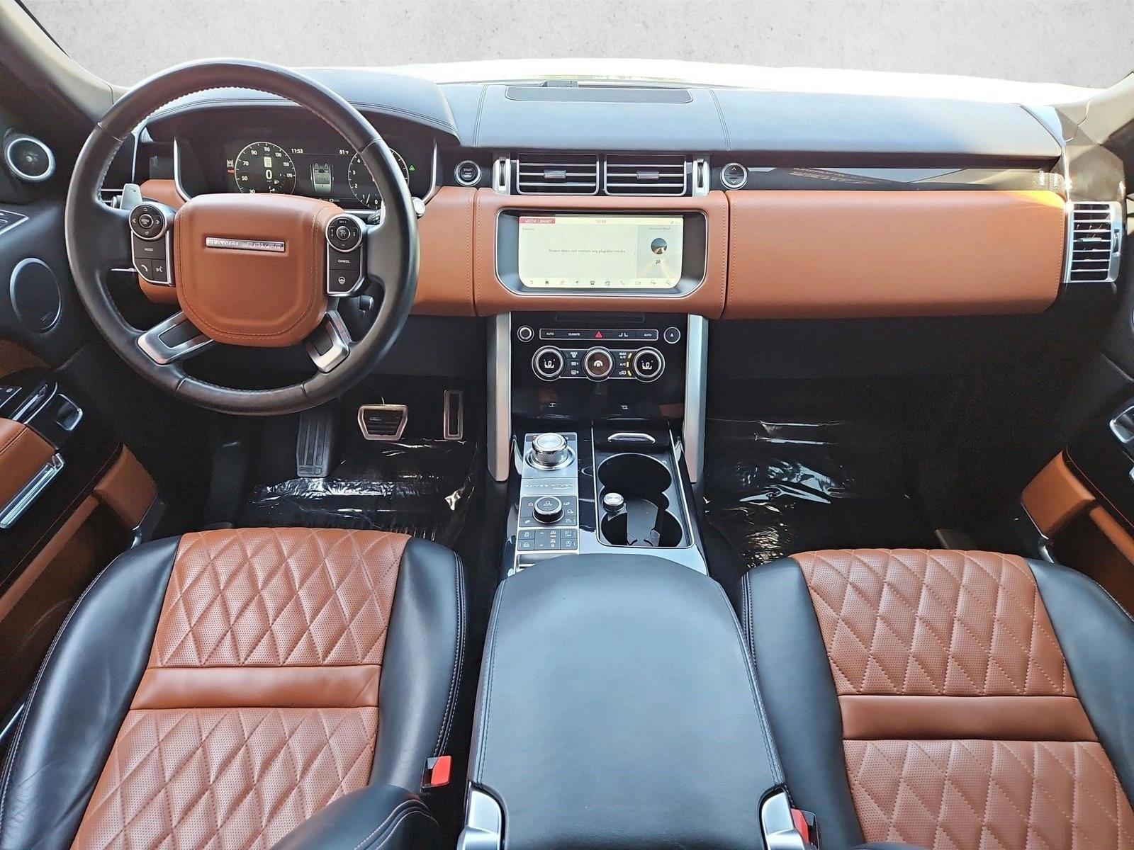 Thumbnail: 2017 Land Rover Range Rover - 3
