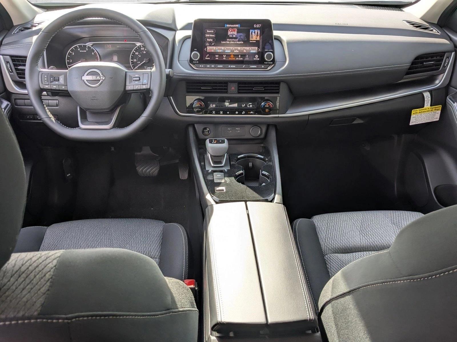 Thumbnail: 2026 Nissan Rogue - 4