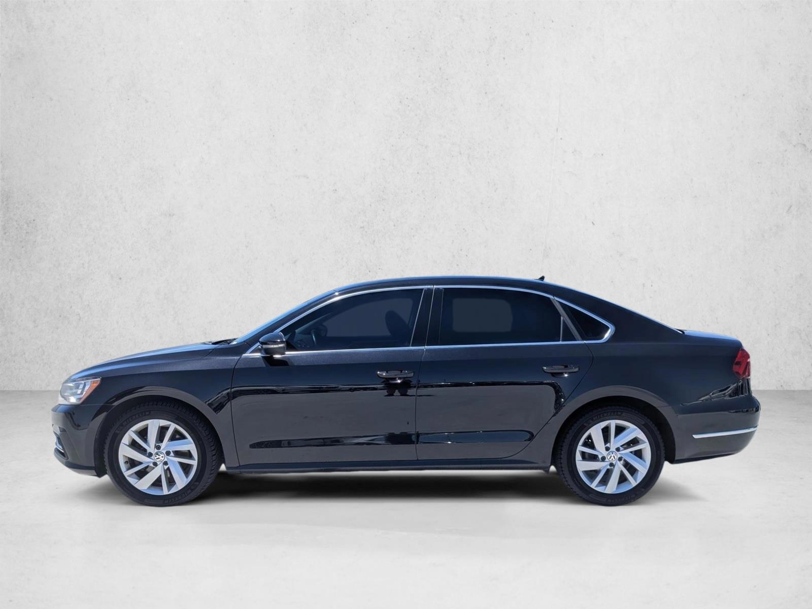 Thumbnail: 2018 Volkswagen Passat - 2