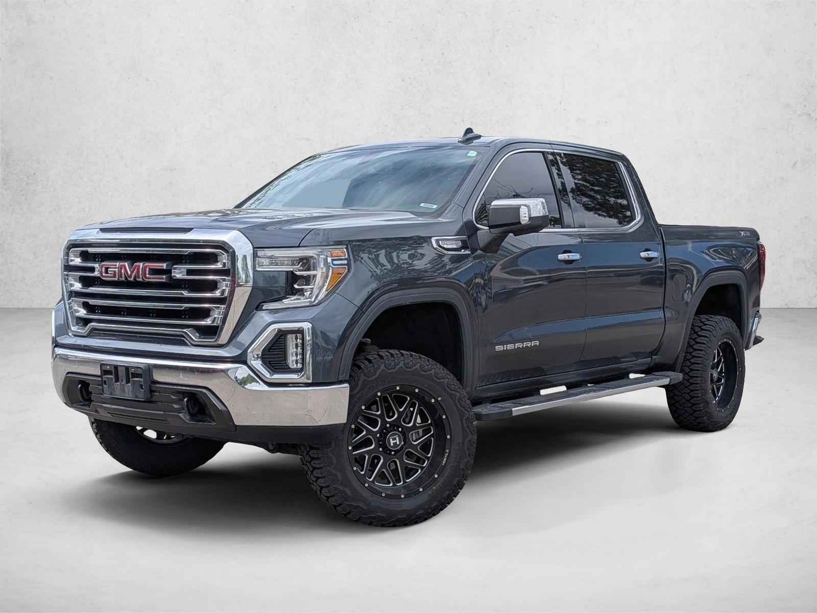 2019 GMC Sierra 4WD Crew Cab Short Box SLT's photo