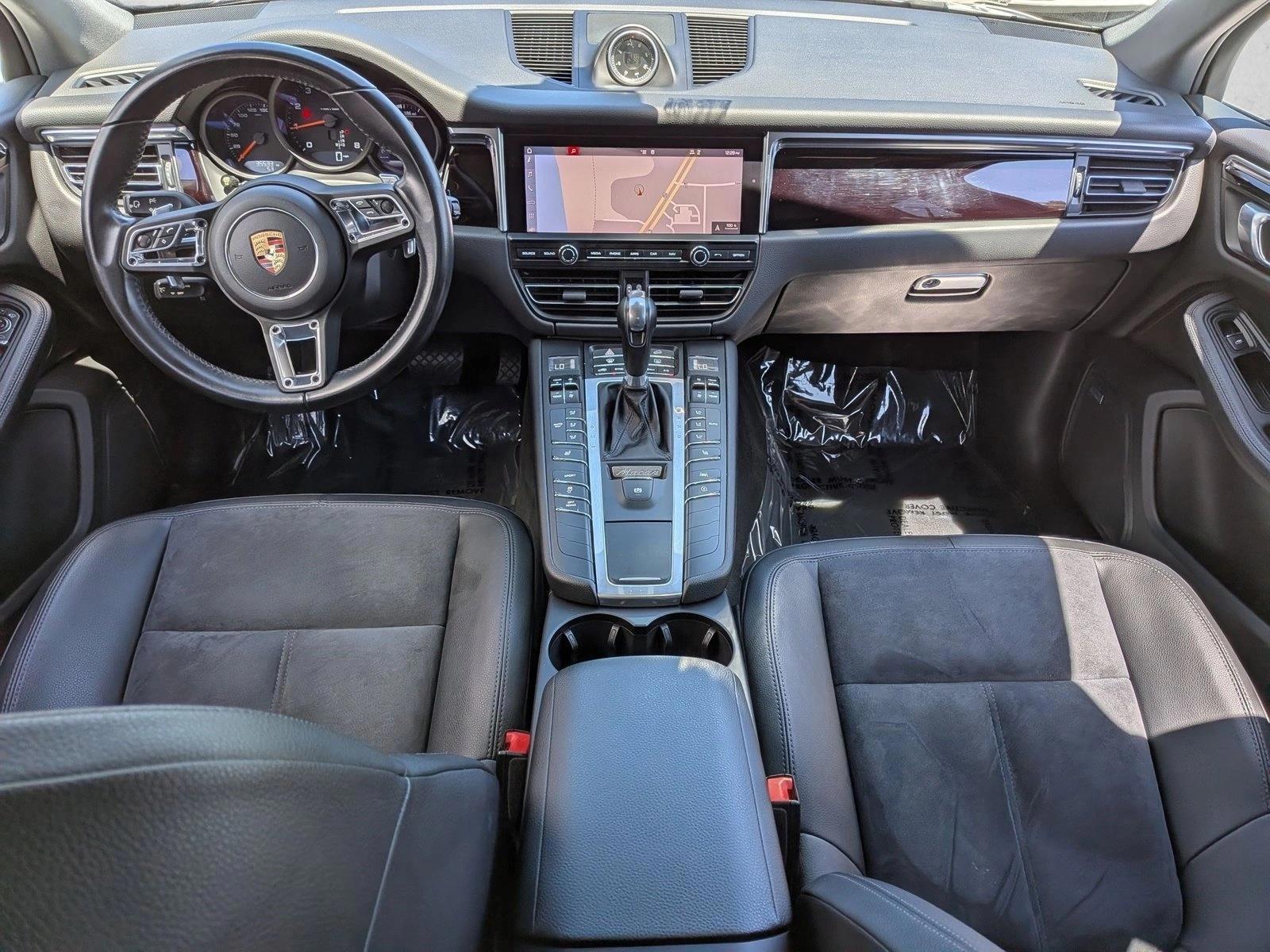 Thumbnail: 2019 Porsche Macan - 4