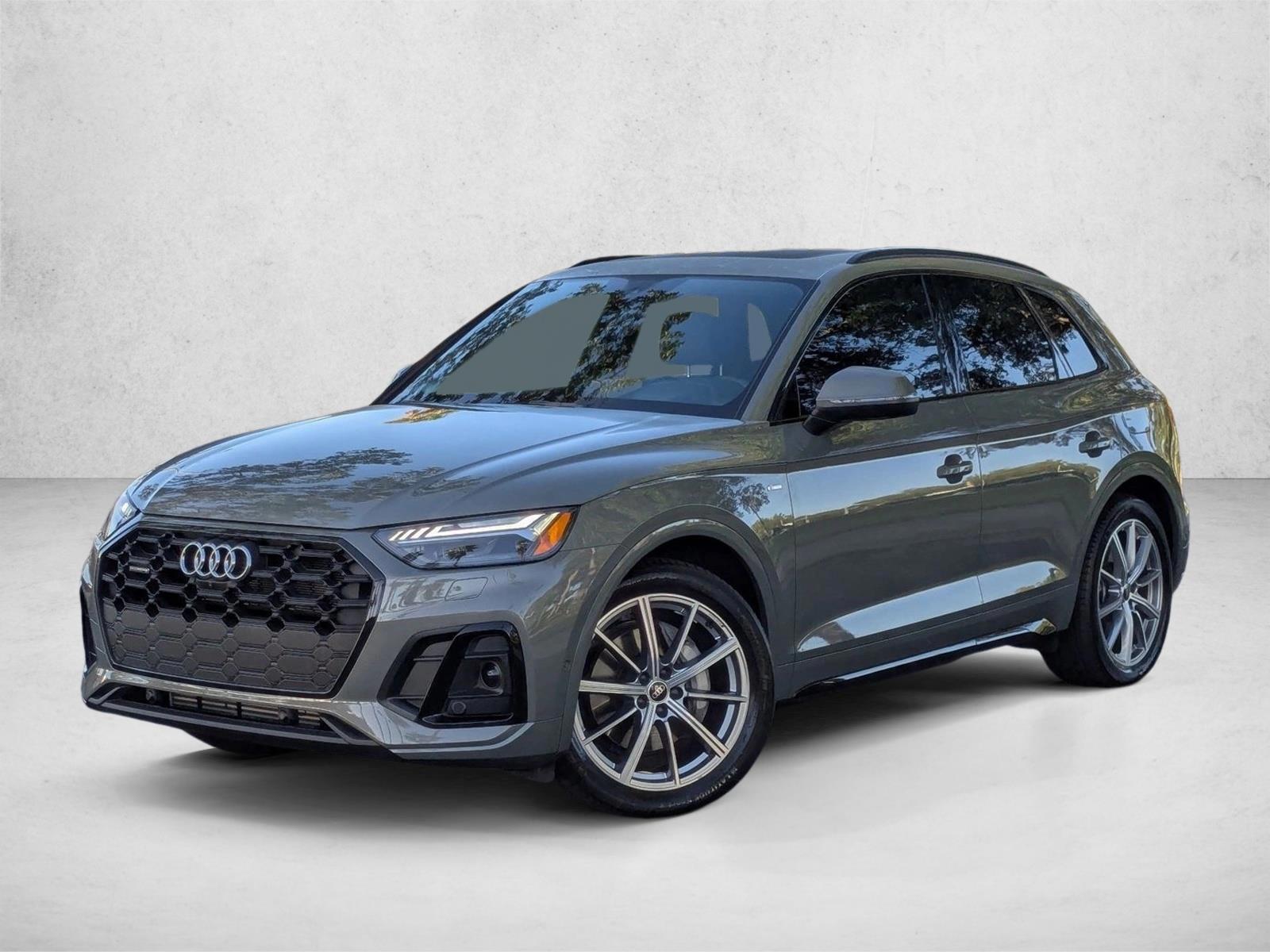 Thumbnail: 2023 Audi Q5 - 1