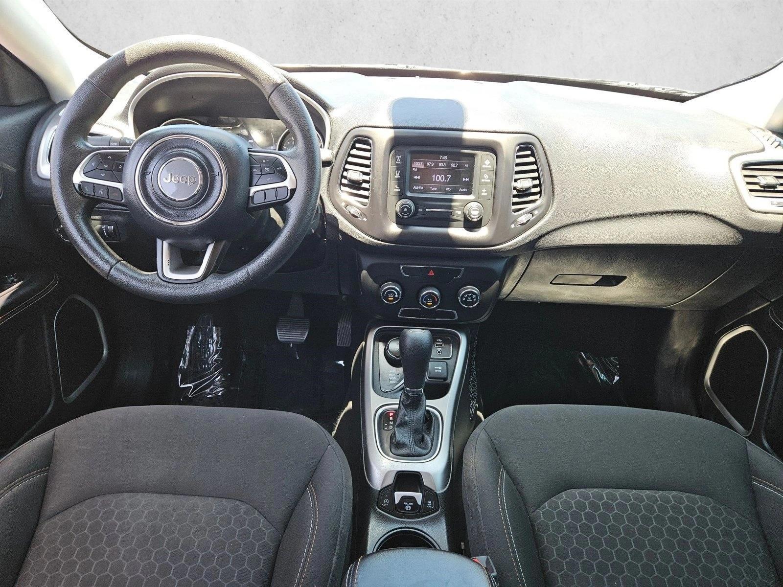 Thumbnail: 2018 Jeep Compass - 3