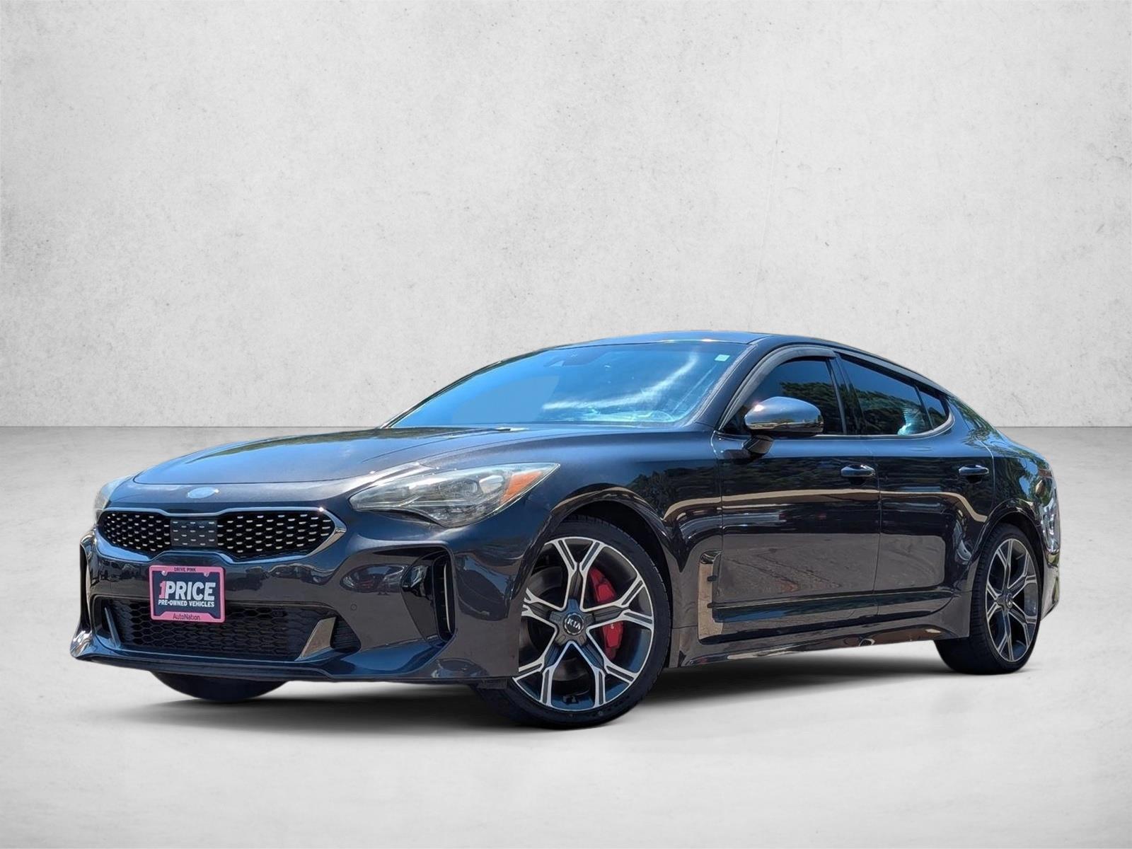 Thumbnail: 2018 Kia Stinger - 1