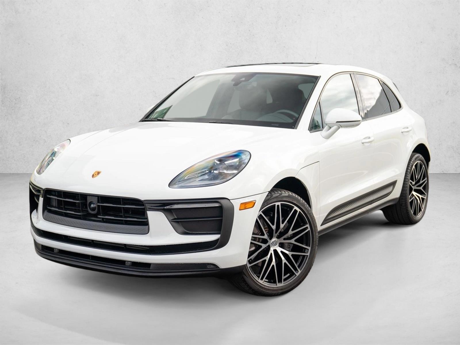 Thumbnail: 2023 Porsche Macan - 1