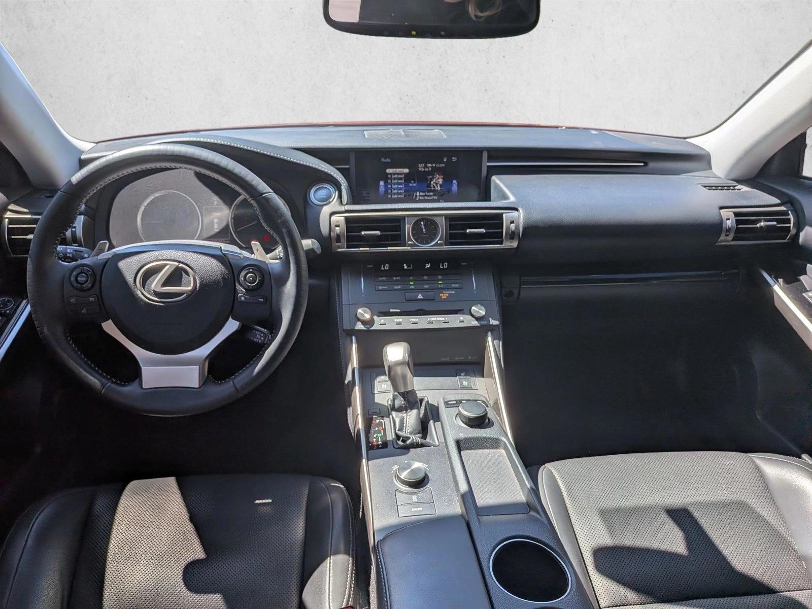 Thumbnail: 2015 Lexus IS - 3