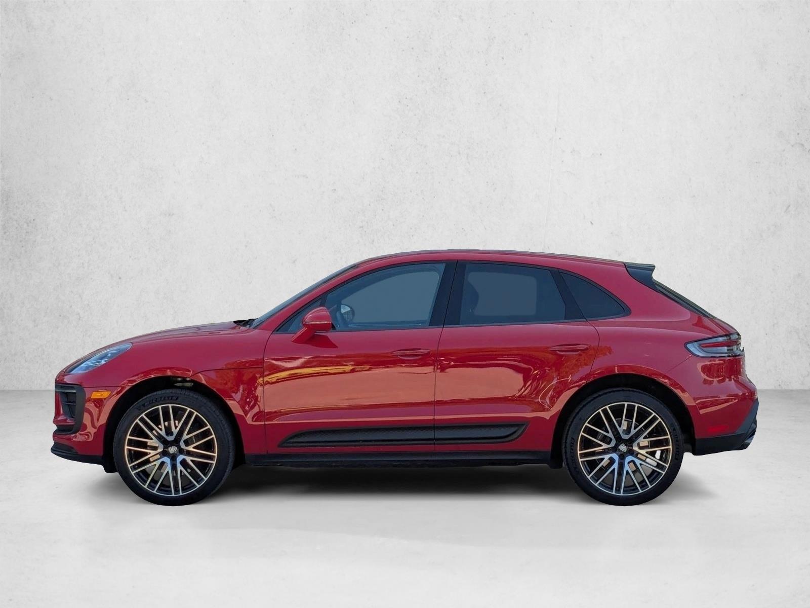 Thumbnail: 2025 Porsche Macan - 2