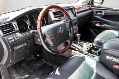 2013 Lexus LX 570