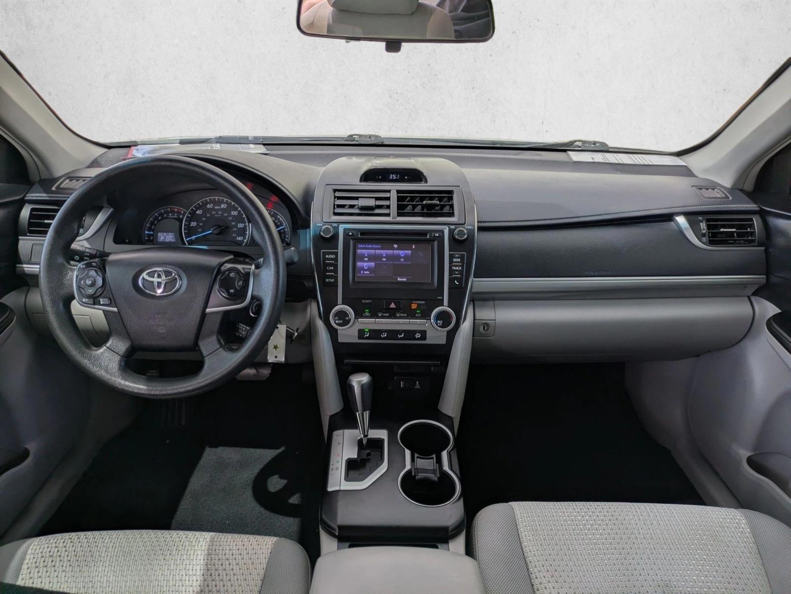 Thumbnail: 2014 Toyota Camry - 4
