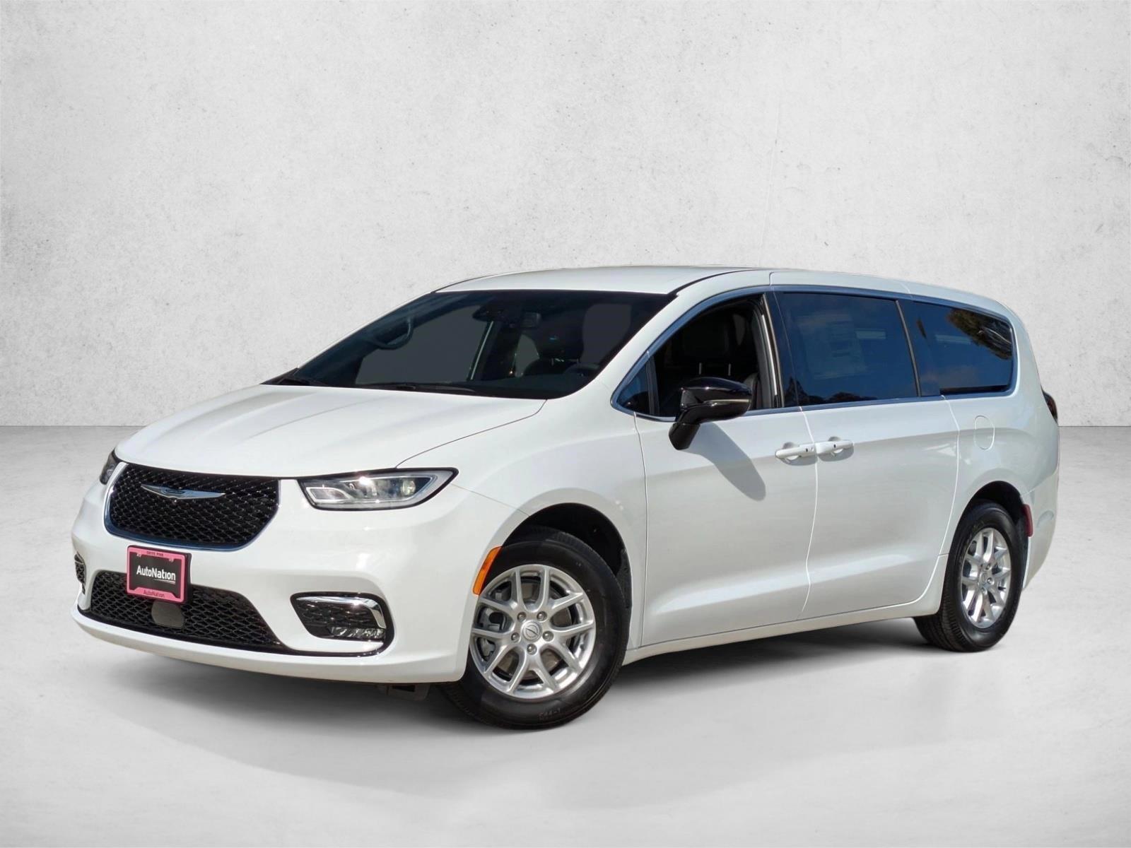 Thumbnail: 2026 Chrysler Pacifica - 1