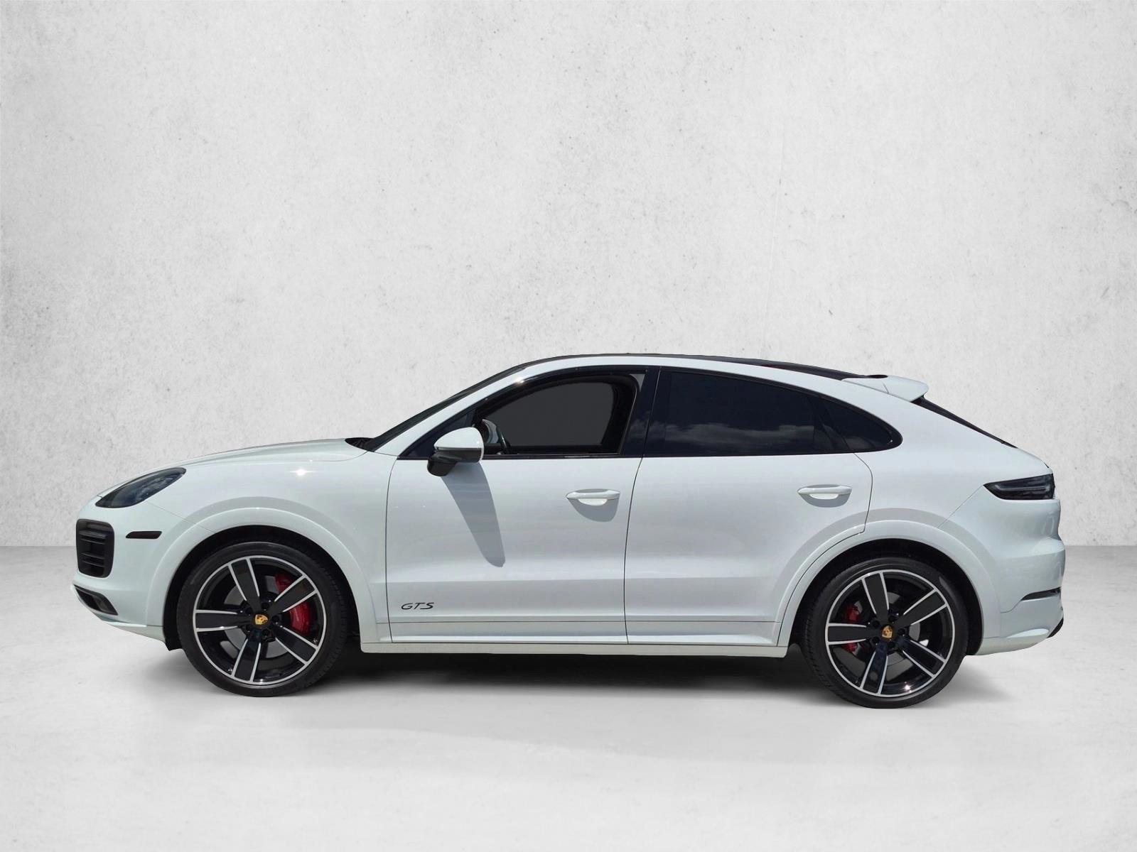 Thumbnail: 2023 Porsche Cayenne - 2