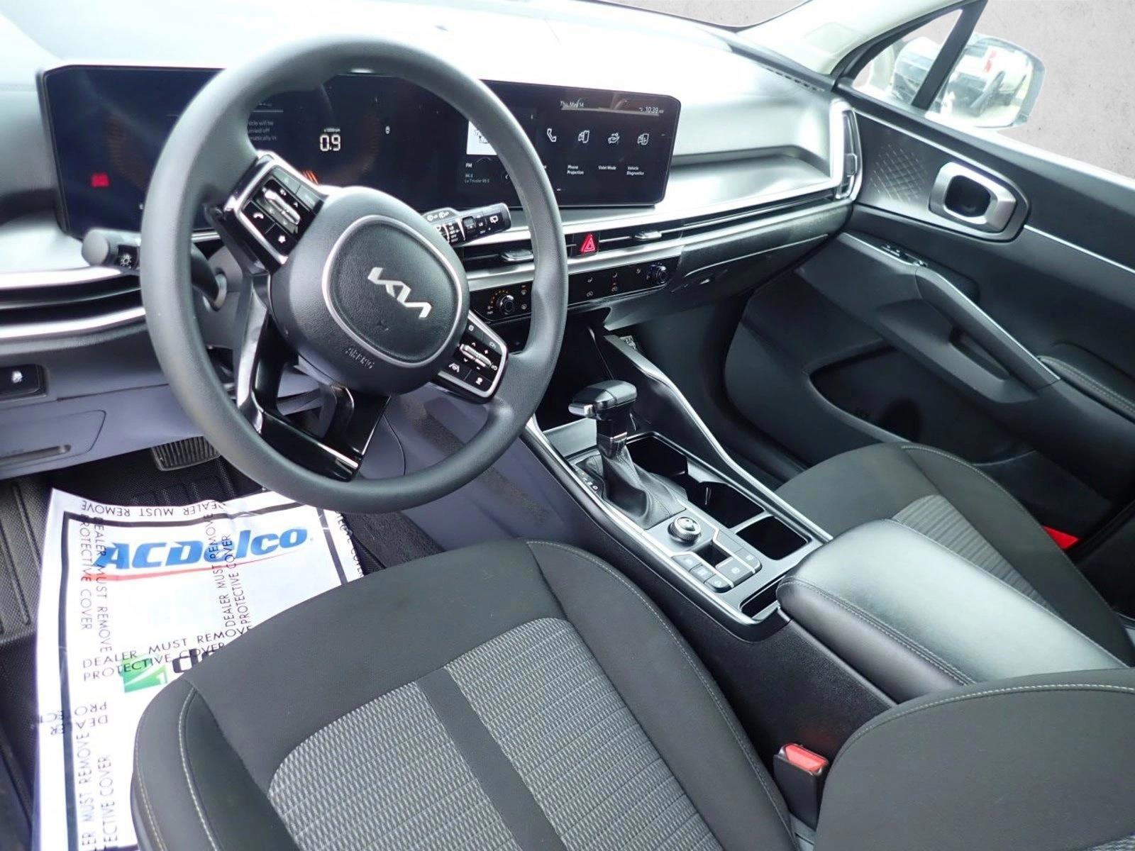 Thumbnail: 2024 Kia Sorento - 3