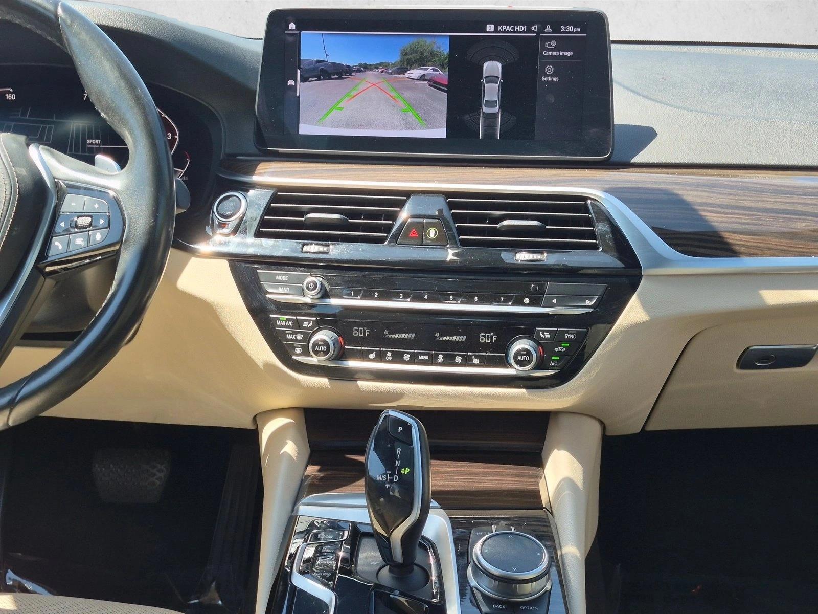 2021 BMW 5 Series 530i - Photo 17