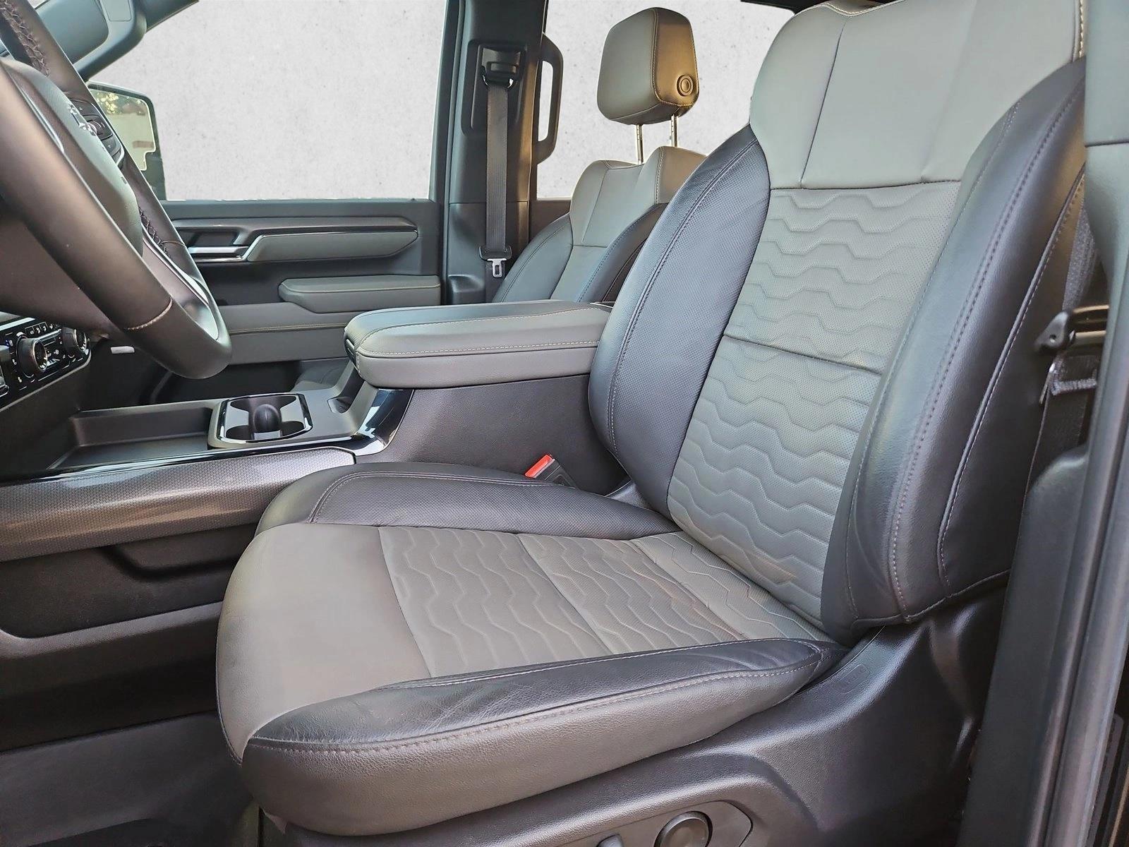 Thumbnail: 2025 Chevrolet Silverado 2500 - 4