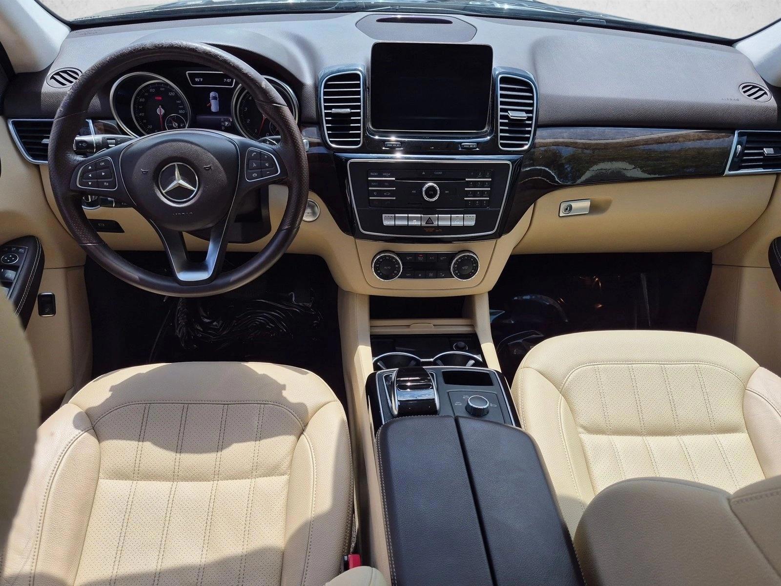 Thumbnail: 2018 Mercedes-Benz GLE - 2