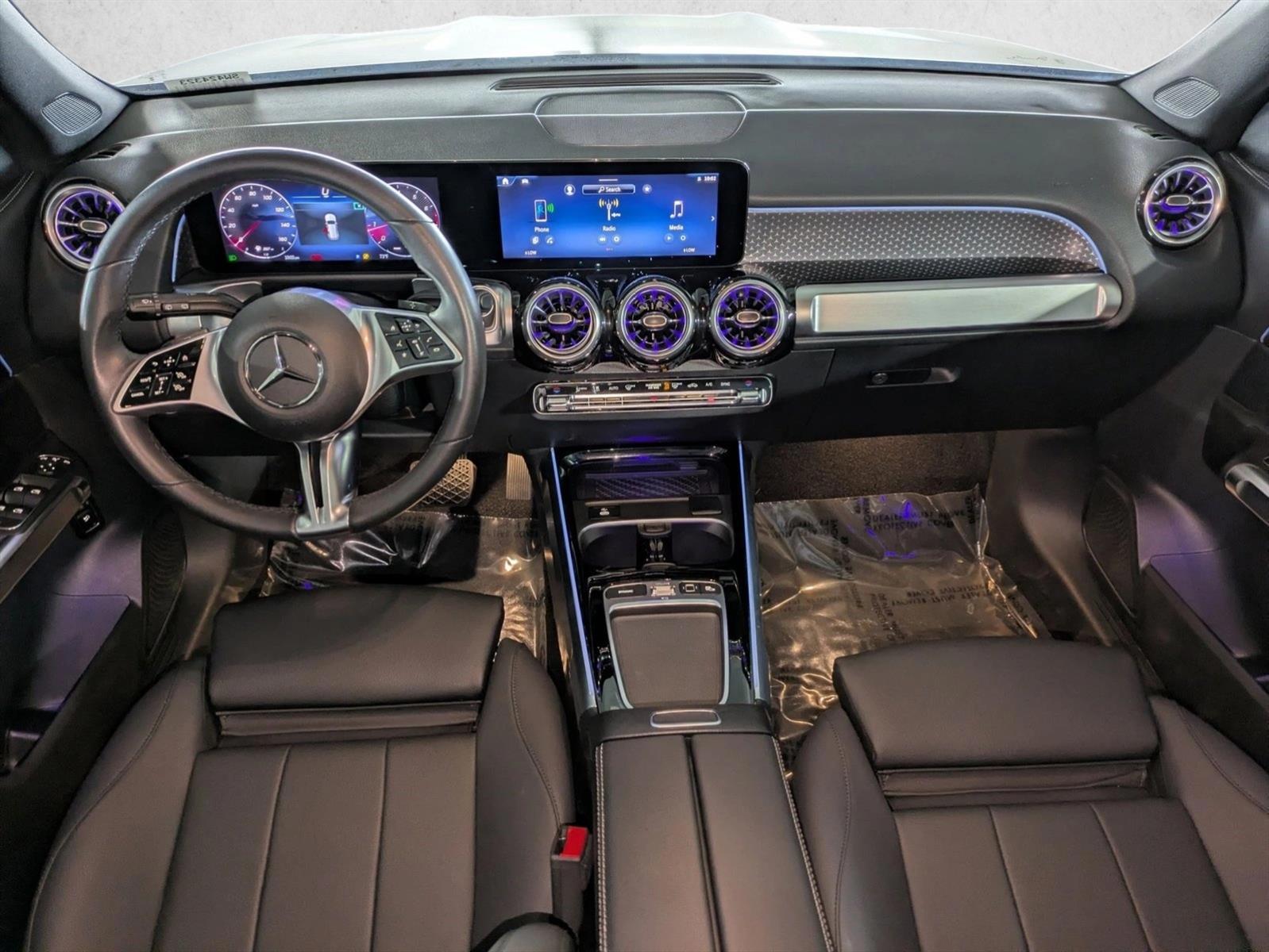 Thumbnail: 2025 Mercedes-Benz GLB - 3
