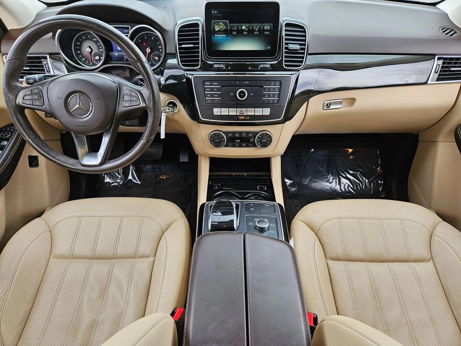 Thumbnail: 2017 Mercedes-Benz GLE - 3