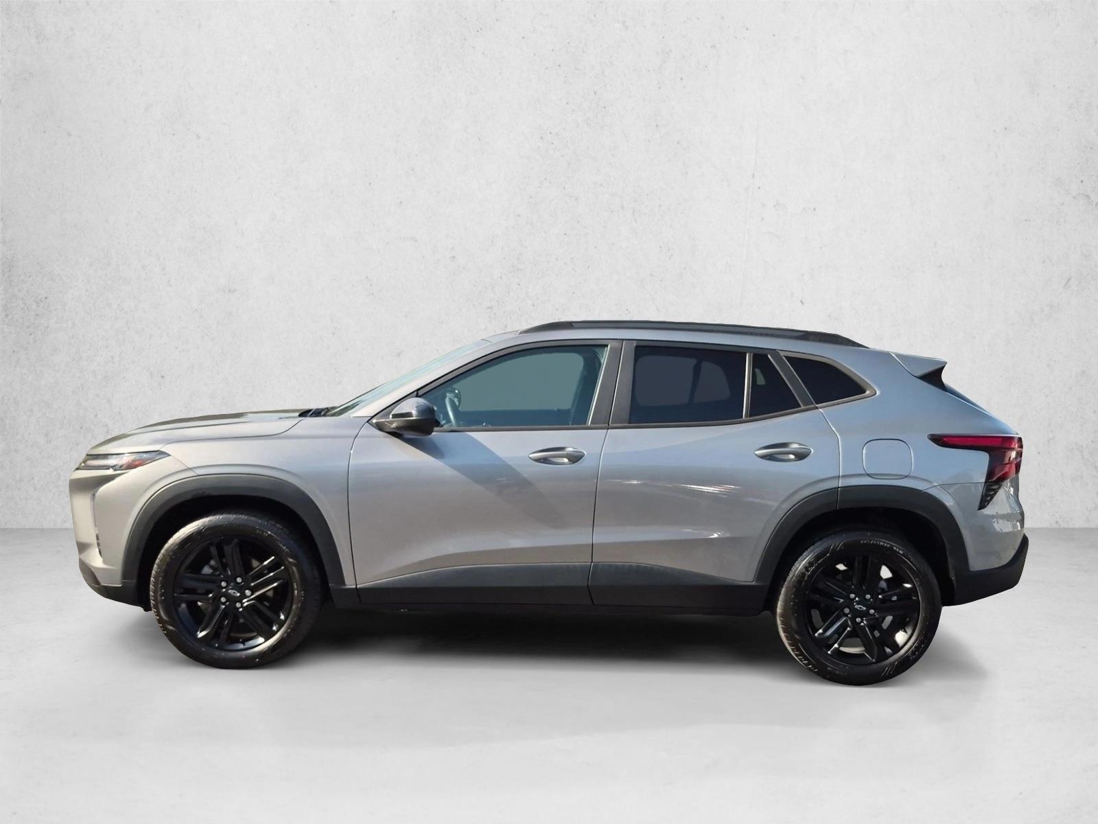 Thumbnail: 2024 Chevrolet Trax - 2