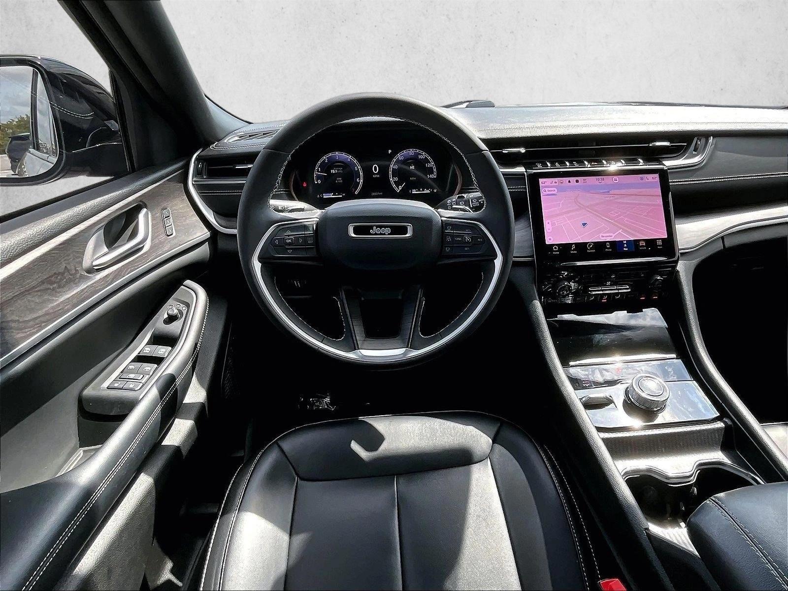 Thumbnail: 2024 Jeep Grand Cherokee - 3