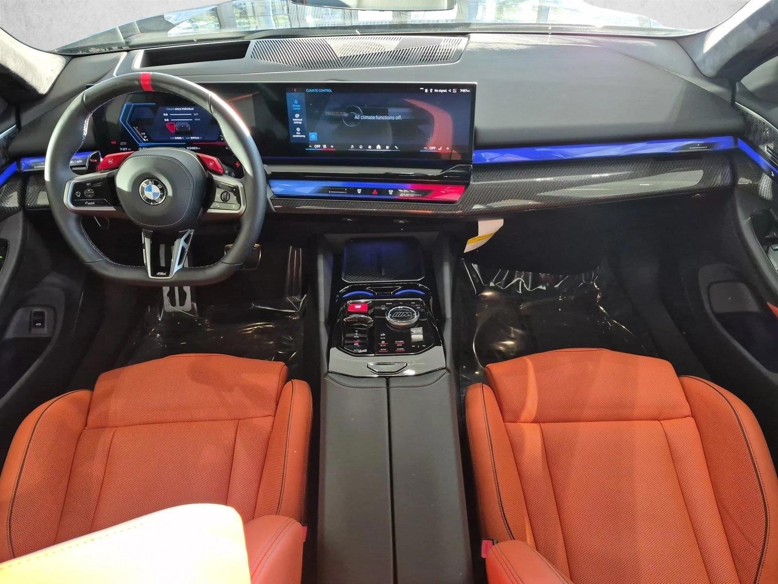 Thumbnail: 2026 BMW M5 - 4