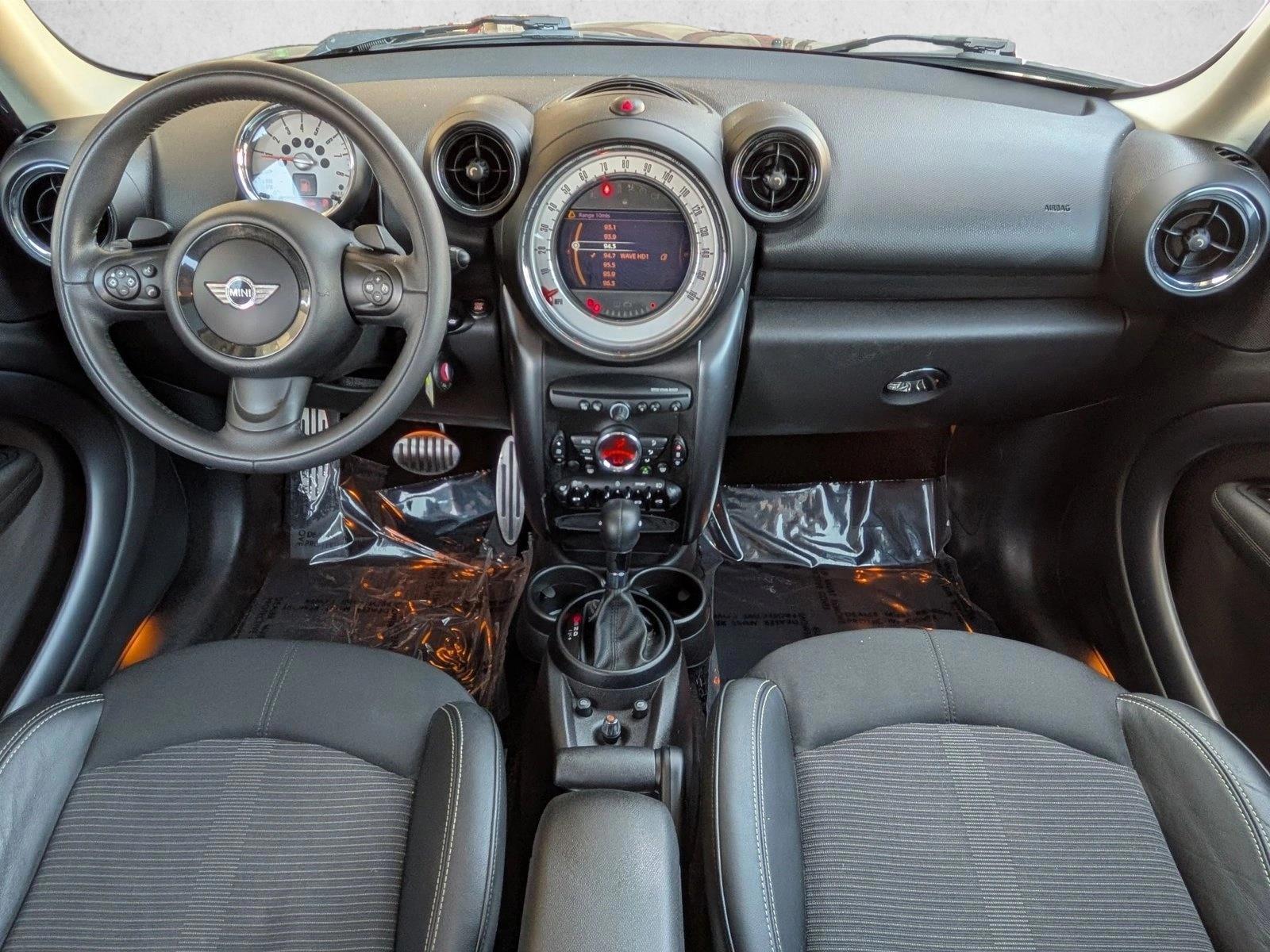Thumbnail: 2013 MINI Cooper Countryman - 3