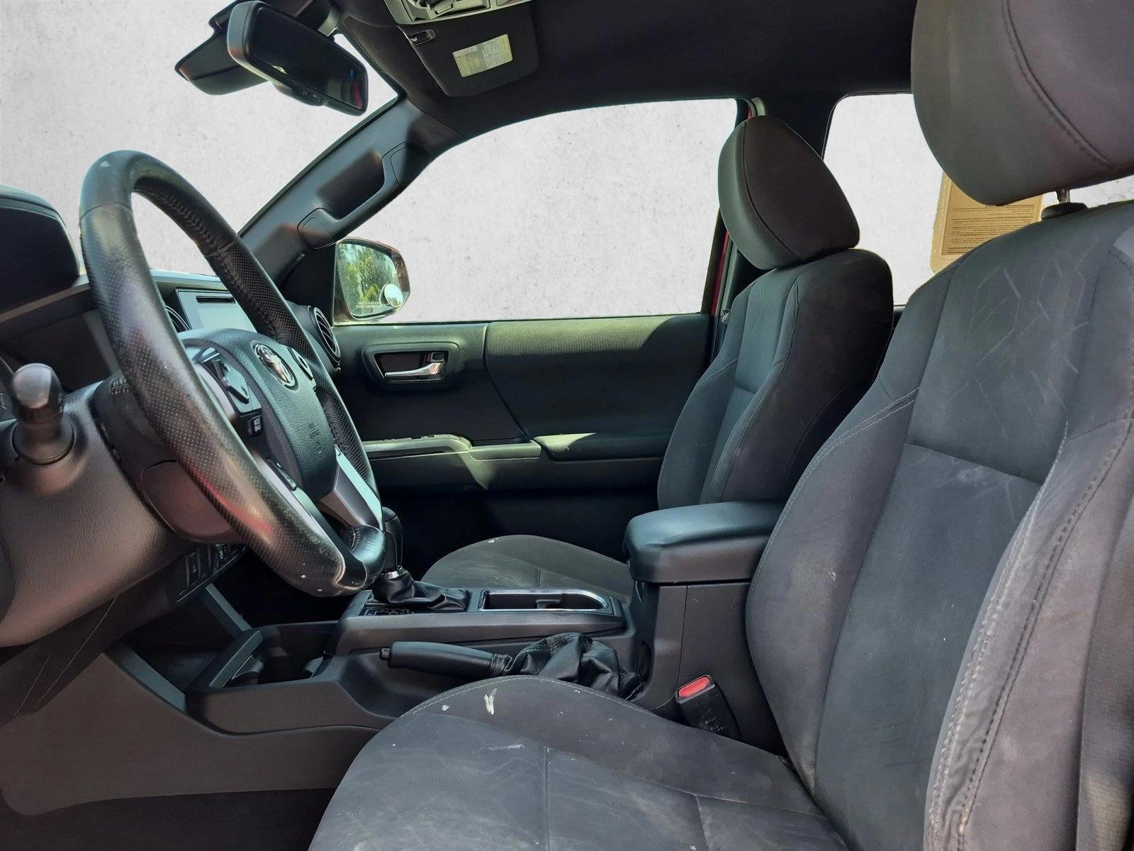 2018 Toyota Tacoma TRD Off Road - Photo 16