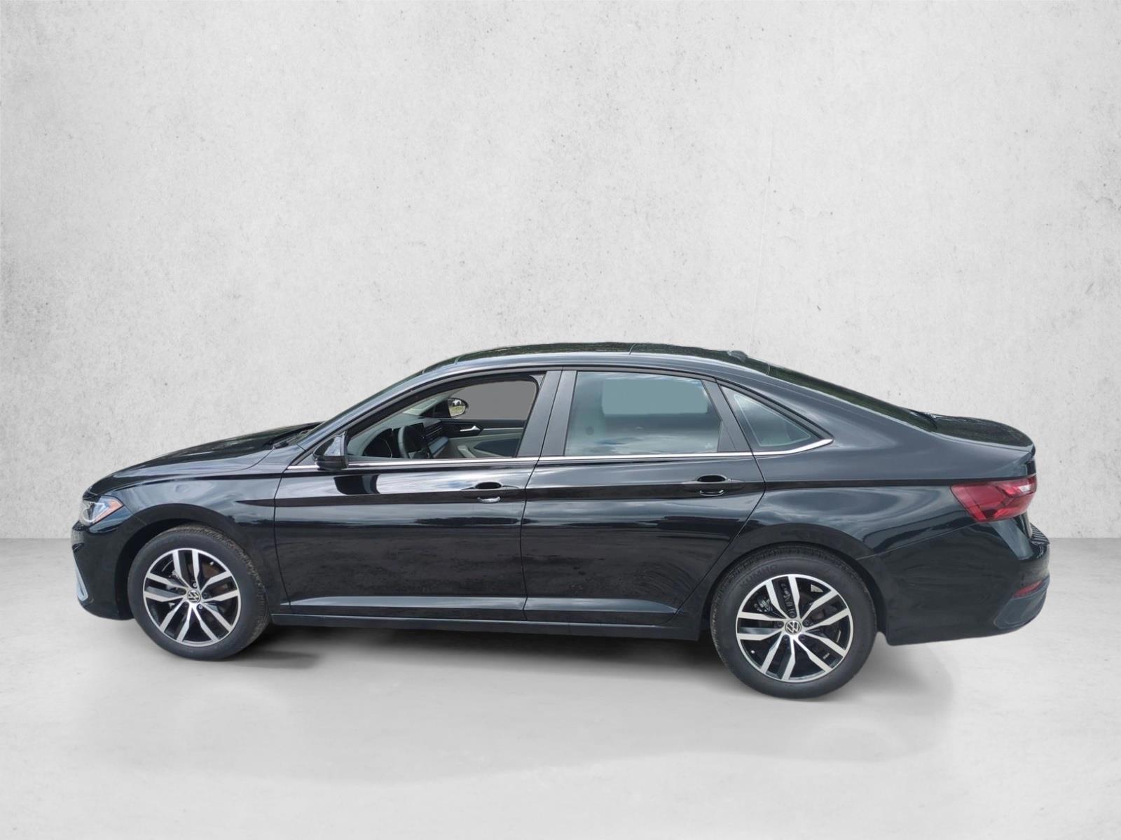 Thumbnail: 2025 Volkswagen Jetta - 2