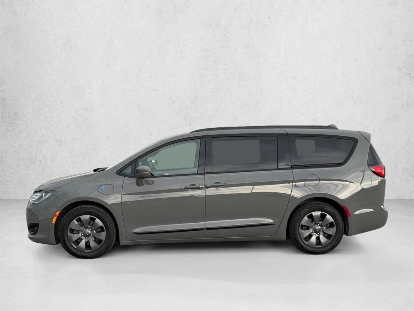 Thumbnail: 2020 Chrysler Pacifica - 2