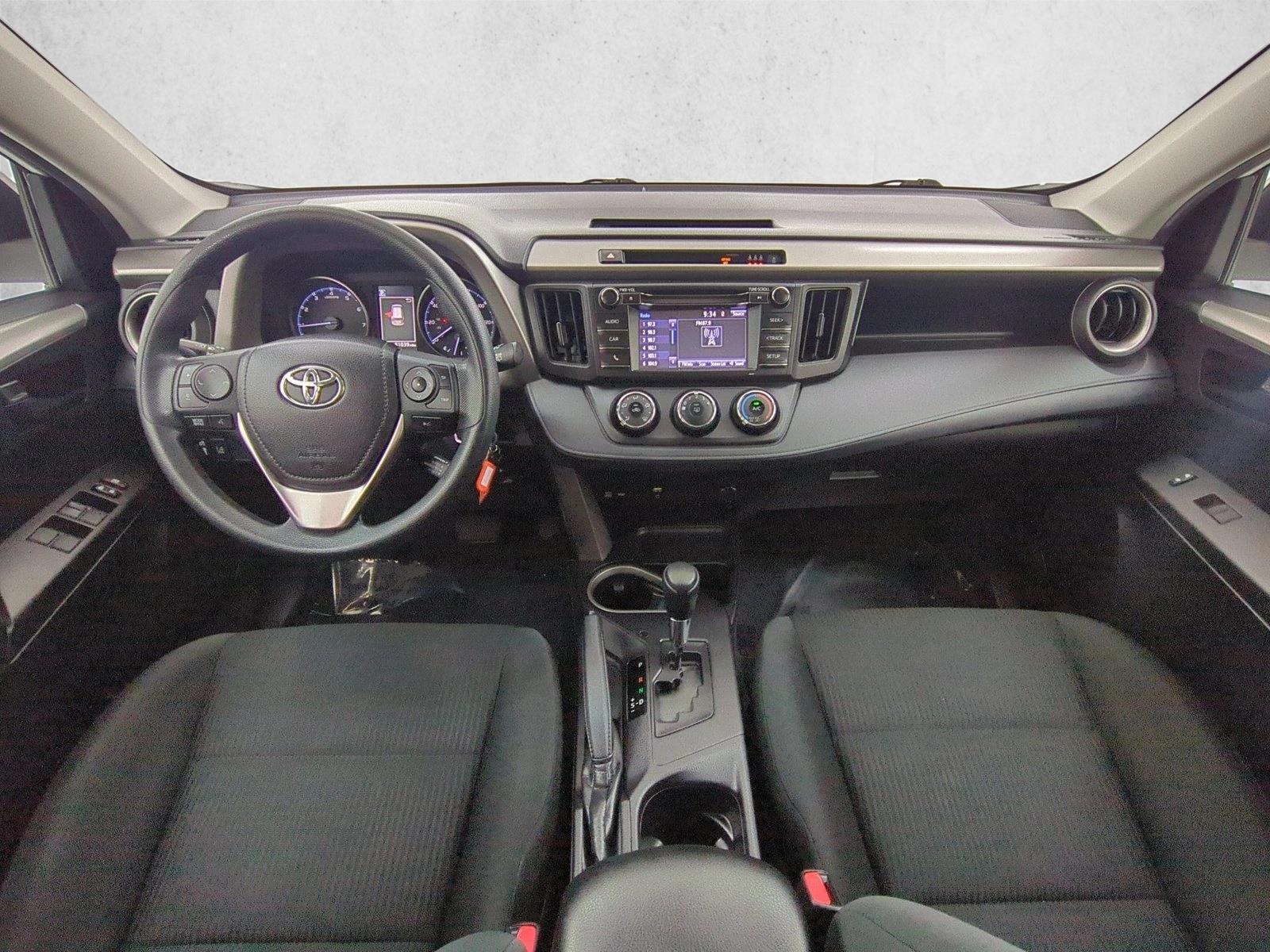 Thumbnail: 2018 Toyota RAV4 - 4