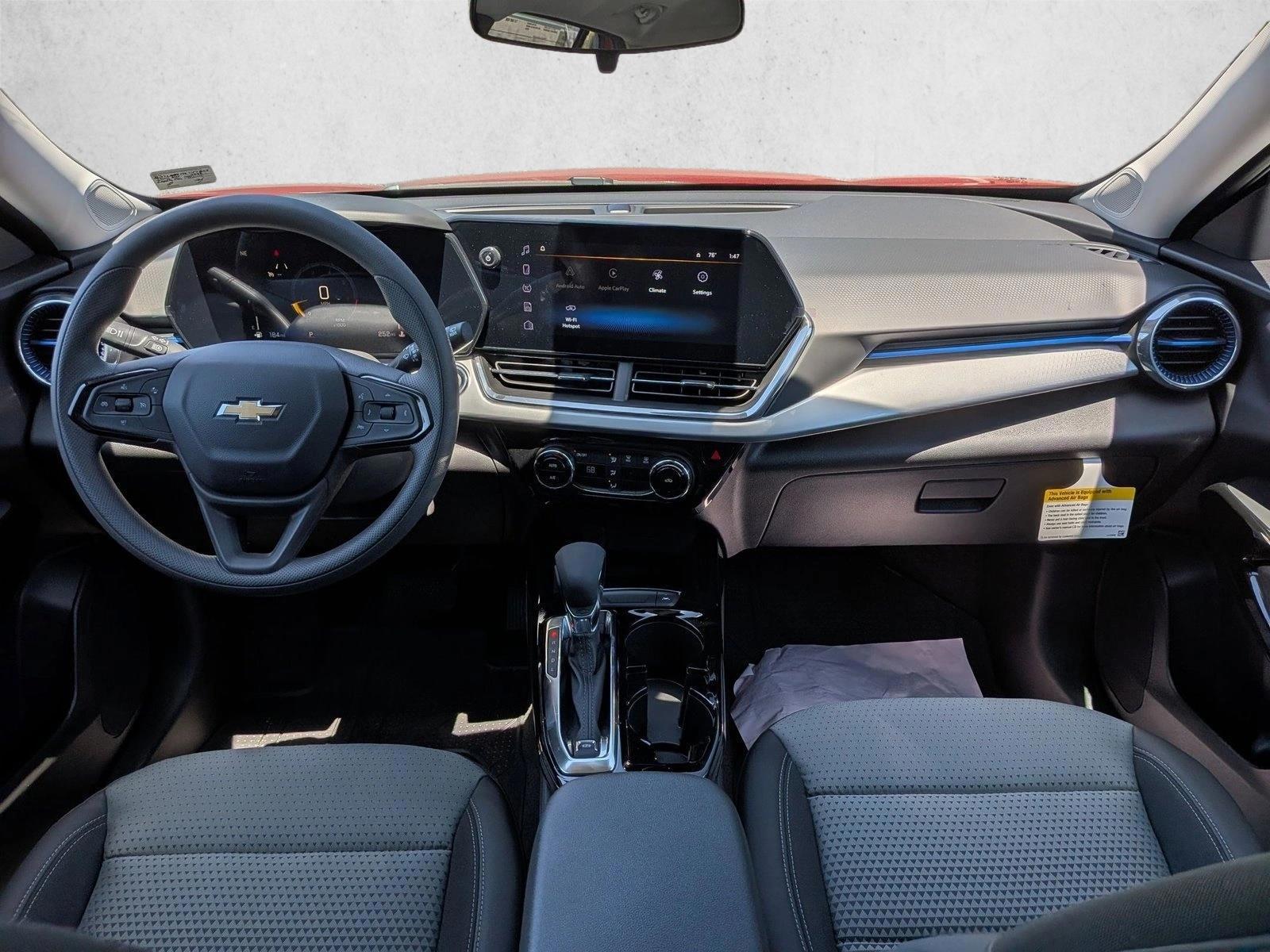 Thumbnail: 2026 Chevrolet Trax - 4