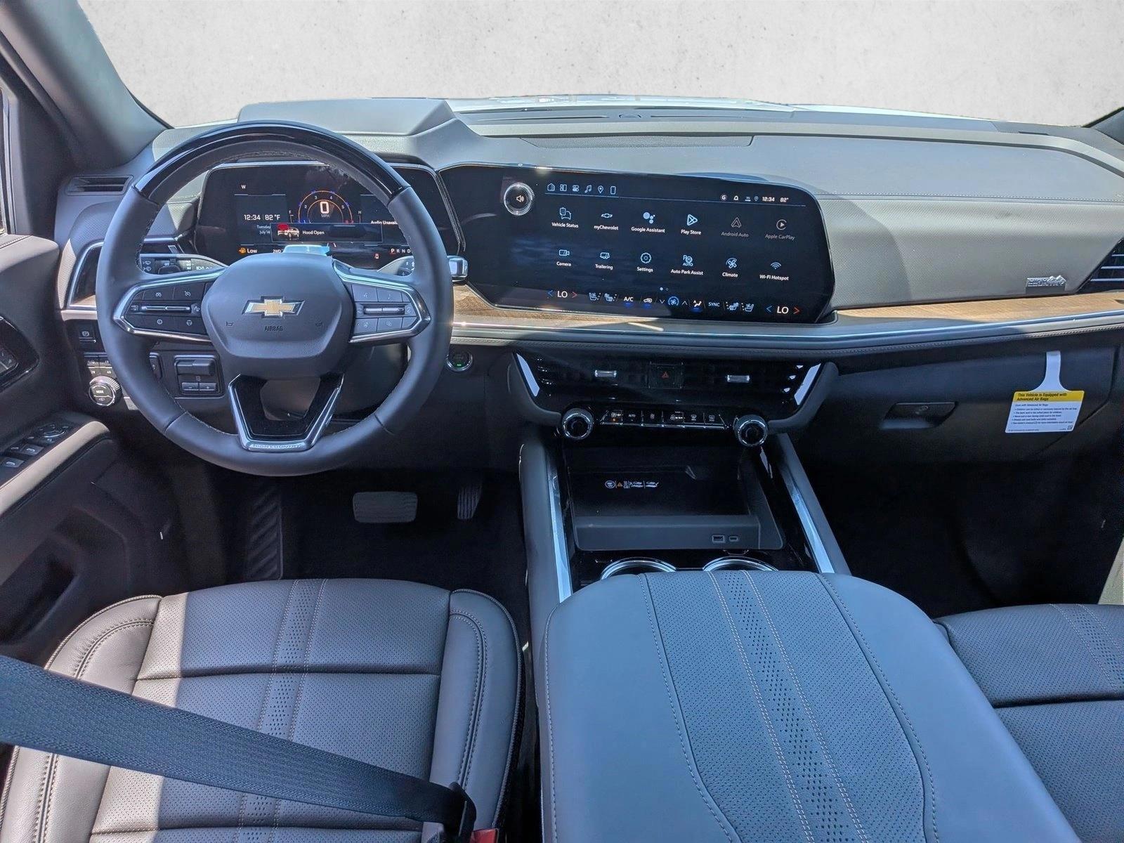 Thumbnail: 2026 Chevrolet Suburban - 3