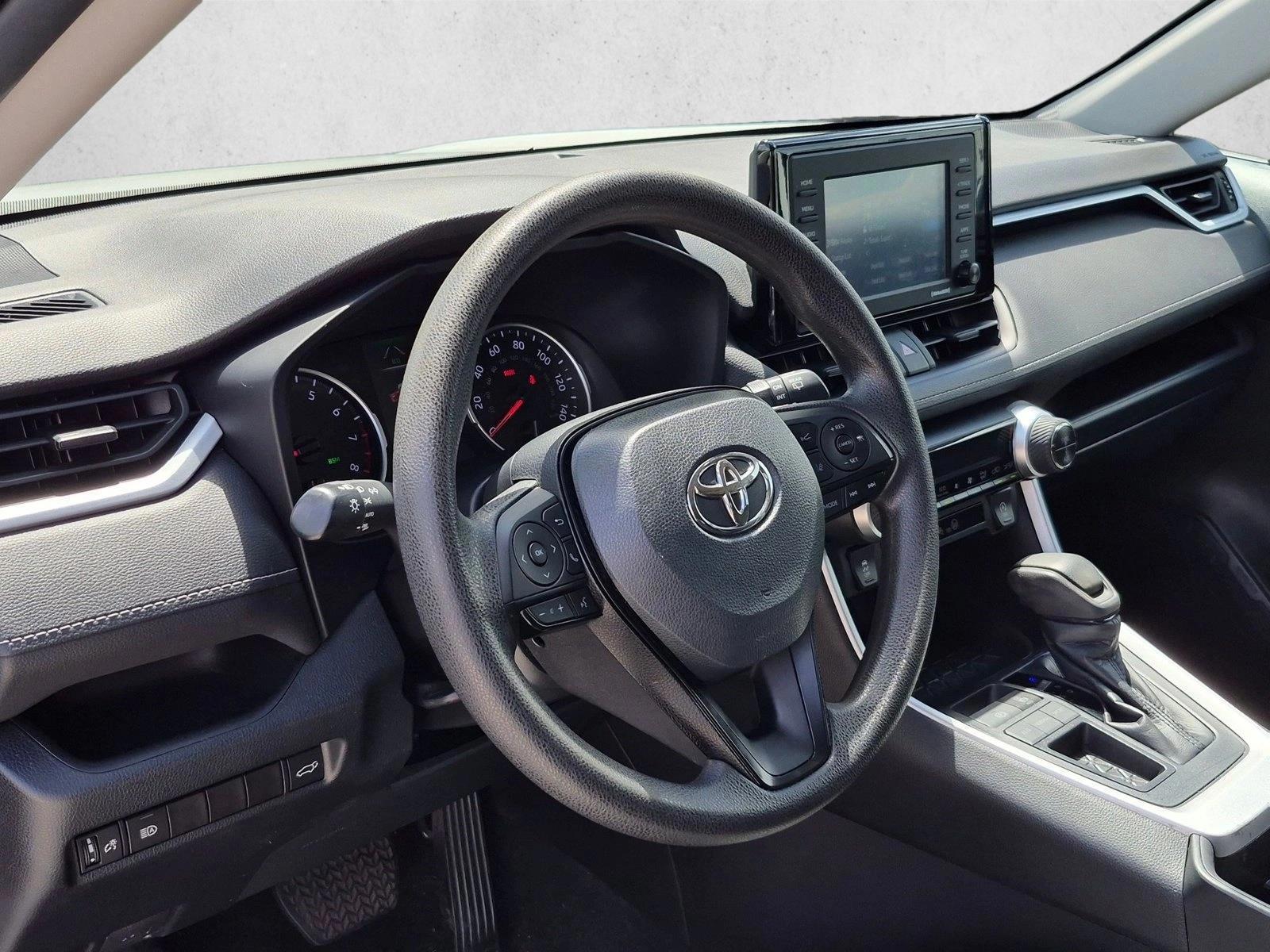 Thumbnail: 2022 Toyota RAV4 - 3