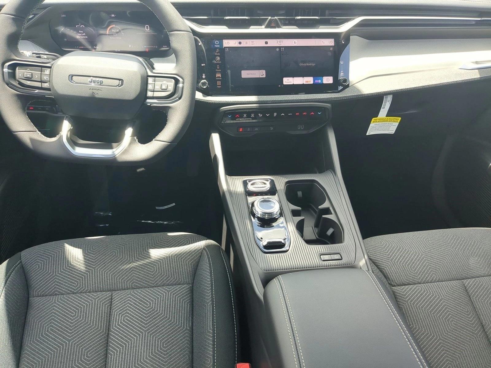 Thumbnail: 2026 Jeep Cherokee - 3