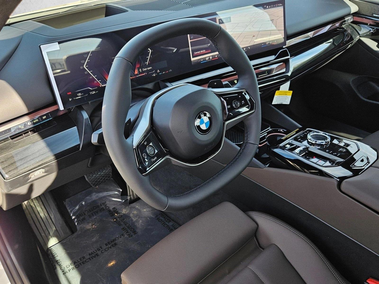 Thumbnail: 2026 BMW 5 Series - 3