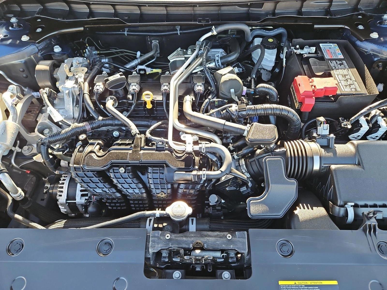 2025 Nissan Altima SR - Photo 22