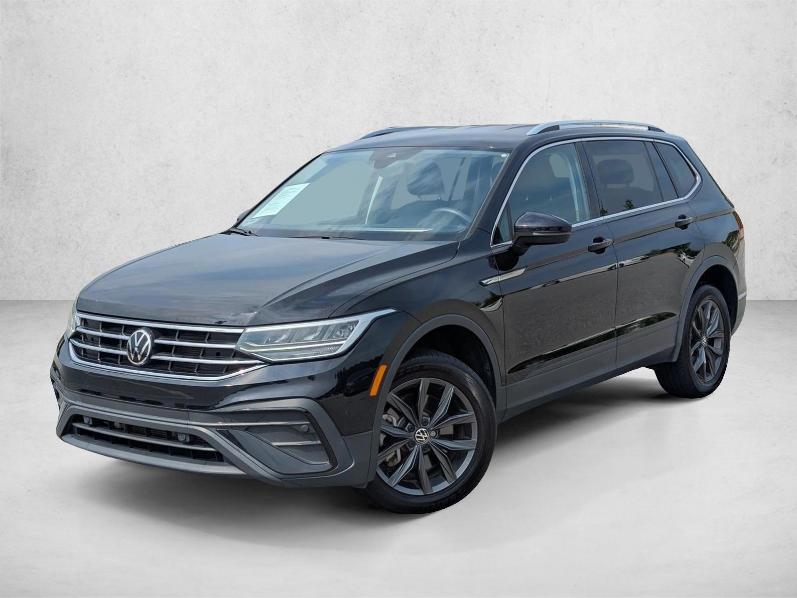 Thumbnail: 2024 Volkswagen Tiguan - 1