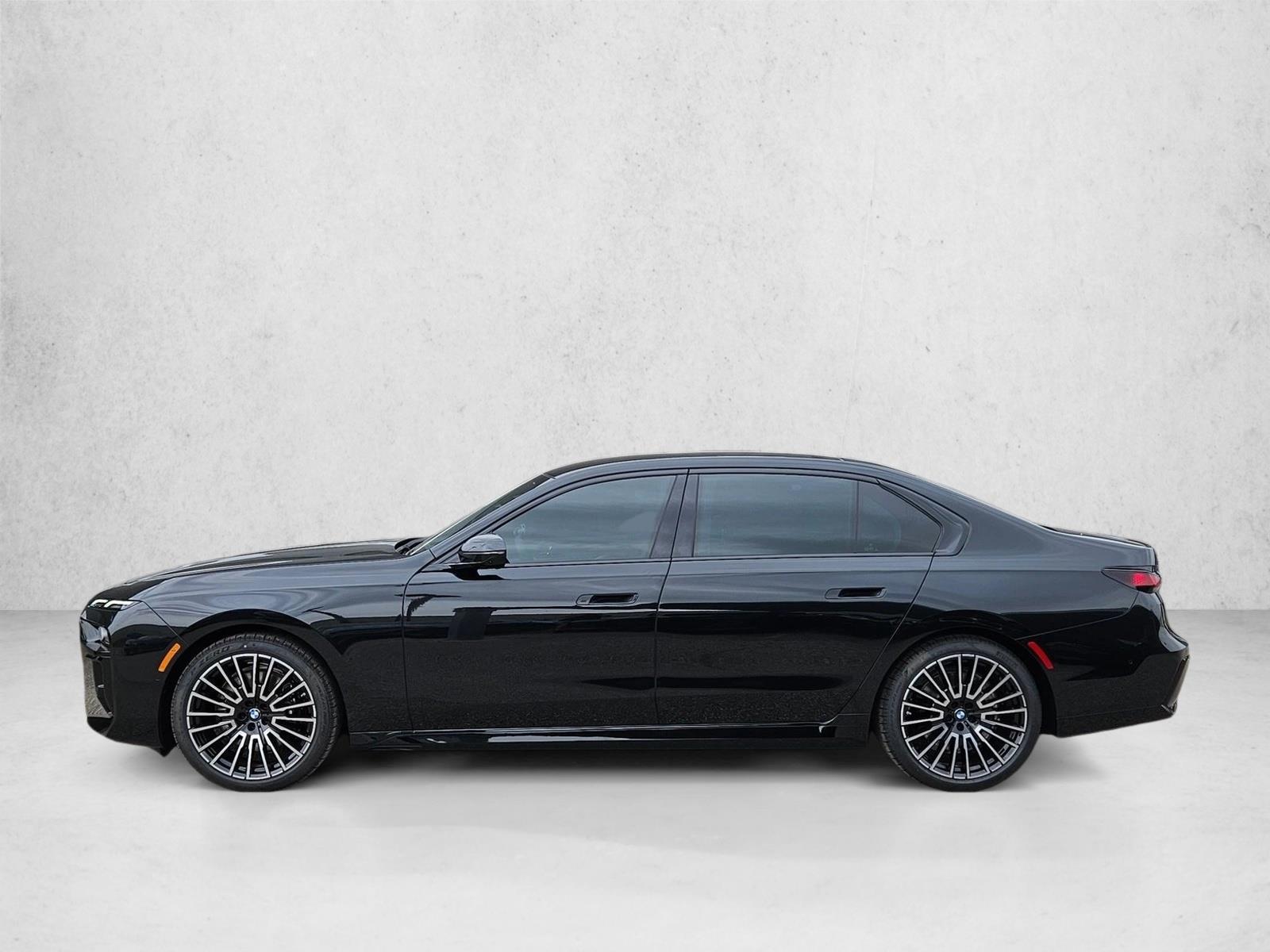 Thumbnail: 2026 BMW 7 Series - 2