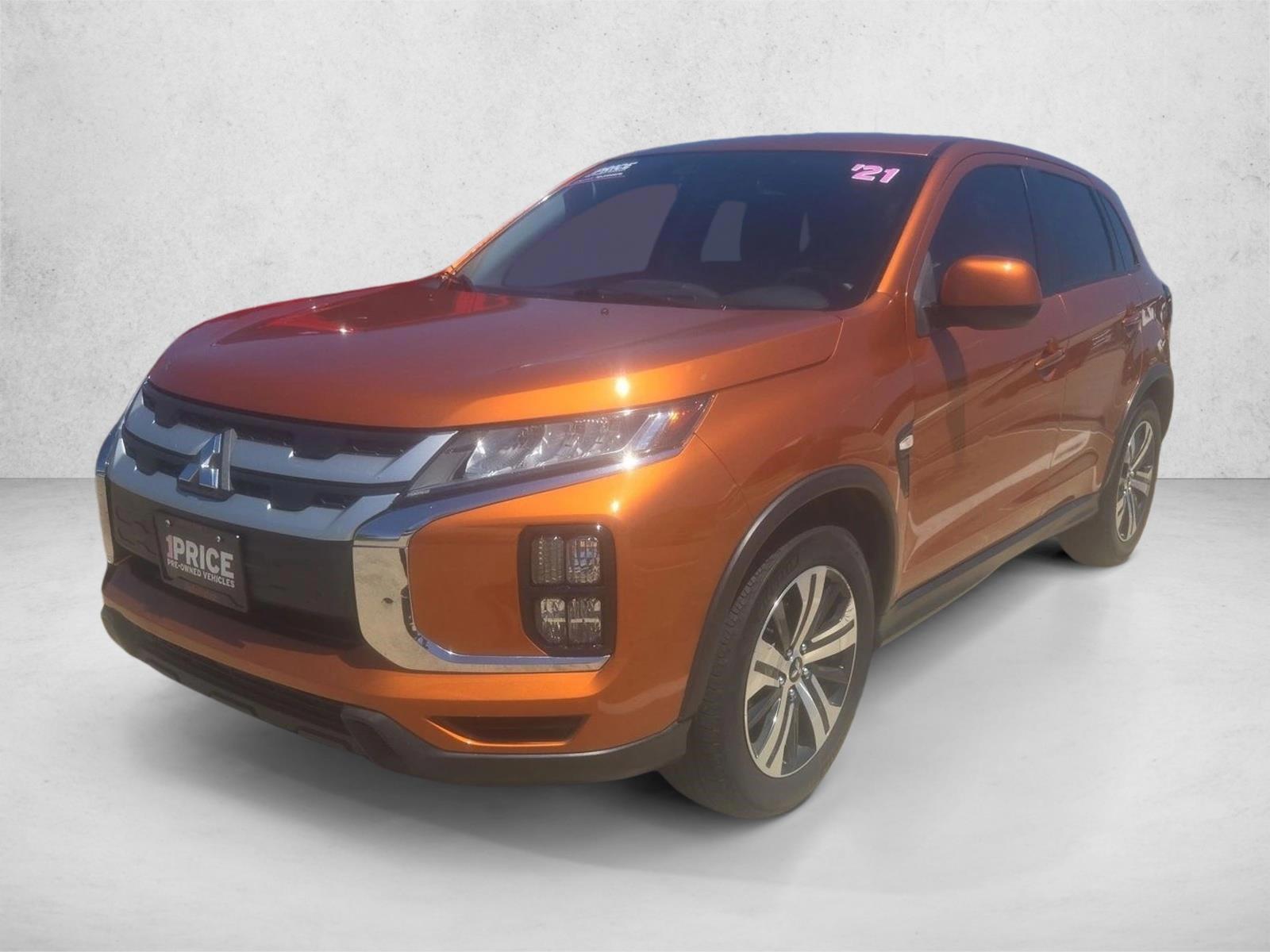 Thumbnail: 2021 Mitsubishi Outlander - 1