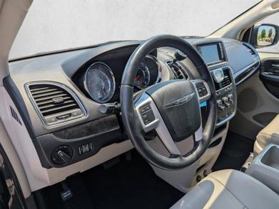 2016 Chrysler Town & Country