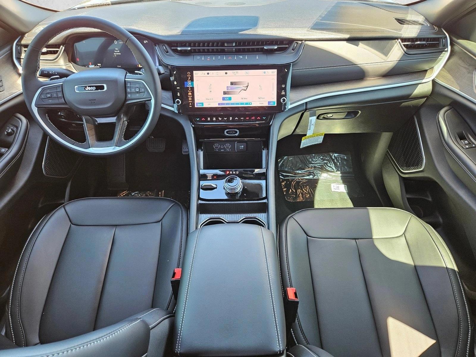 Thumbnail: 2026 Jeep Grand Cherokee - 4