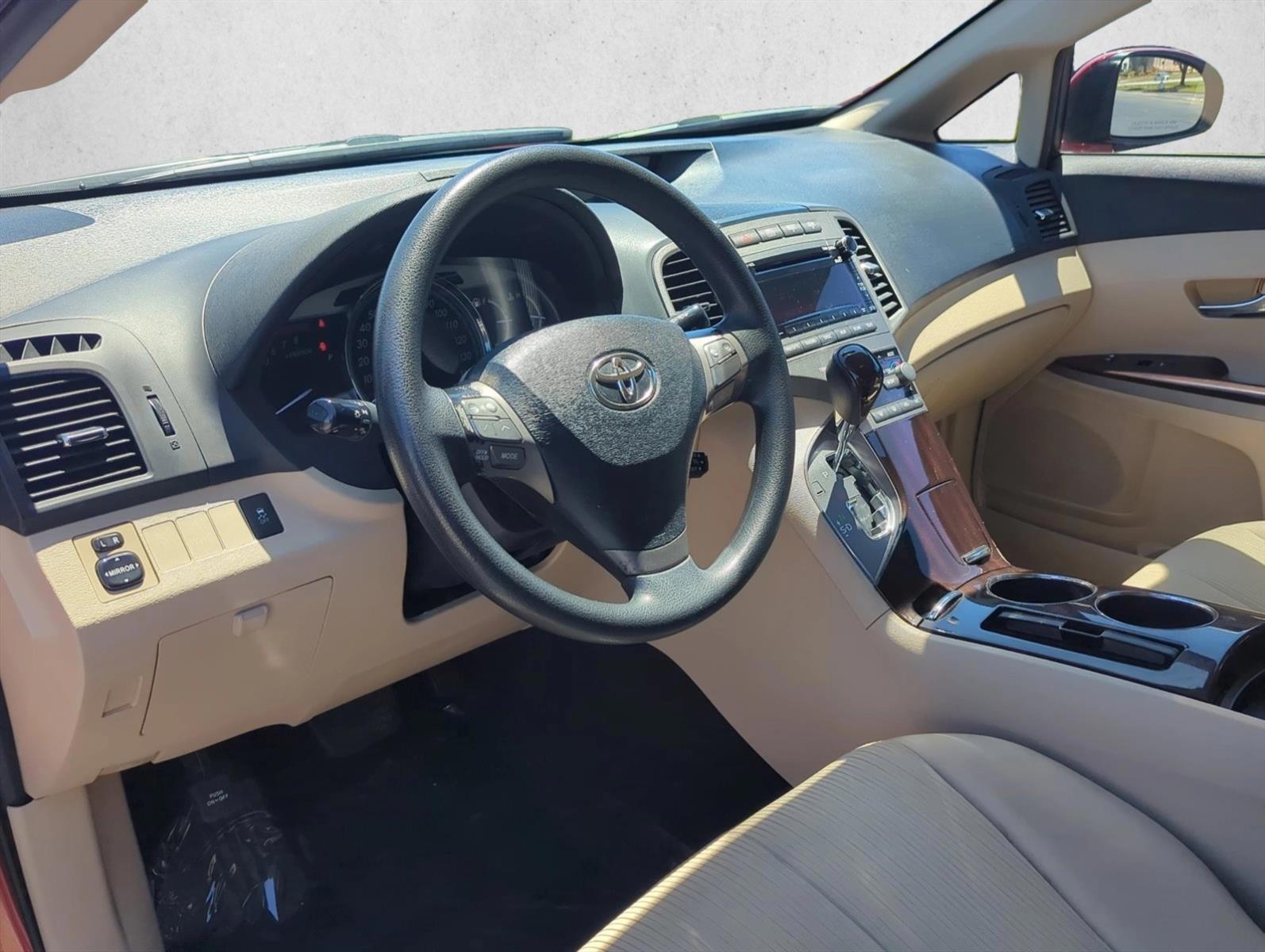 Thumbnail: 2011 Toyota Venza - 2