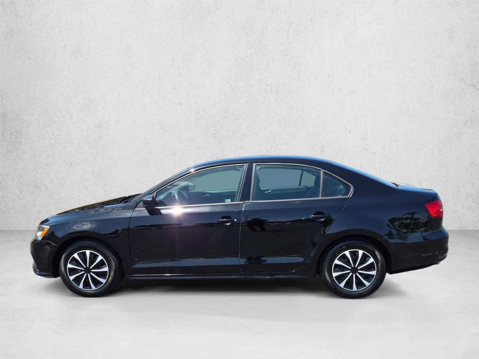 Thumbnail: 2015 Volkswagen Jetta - 2