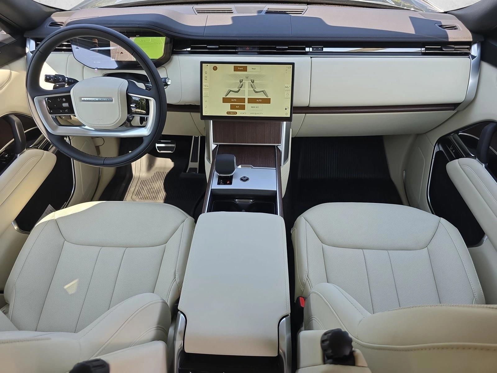 Thumbnail: 2026 Land Rover Range Rover - 3