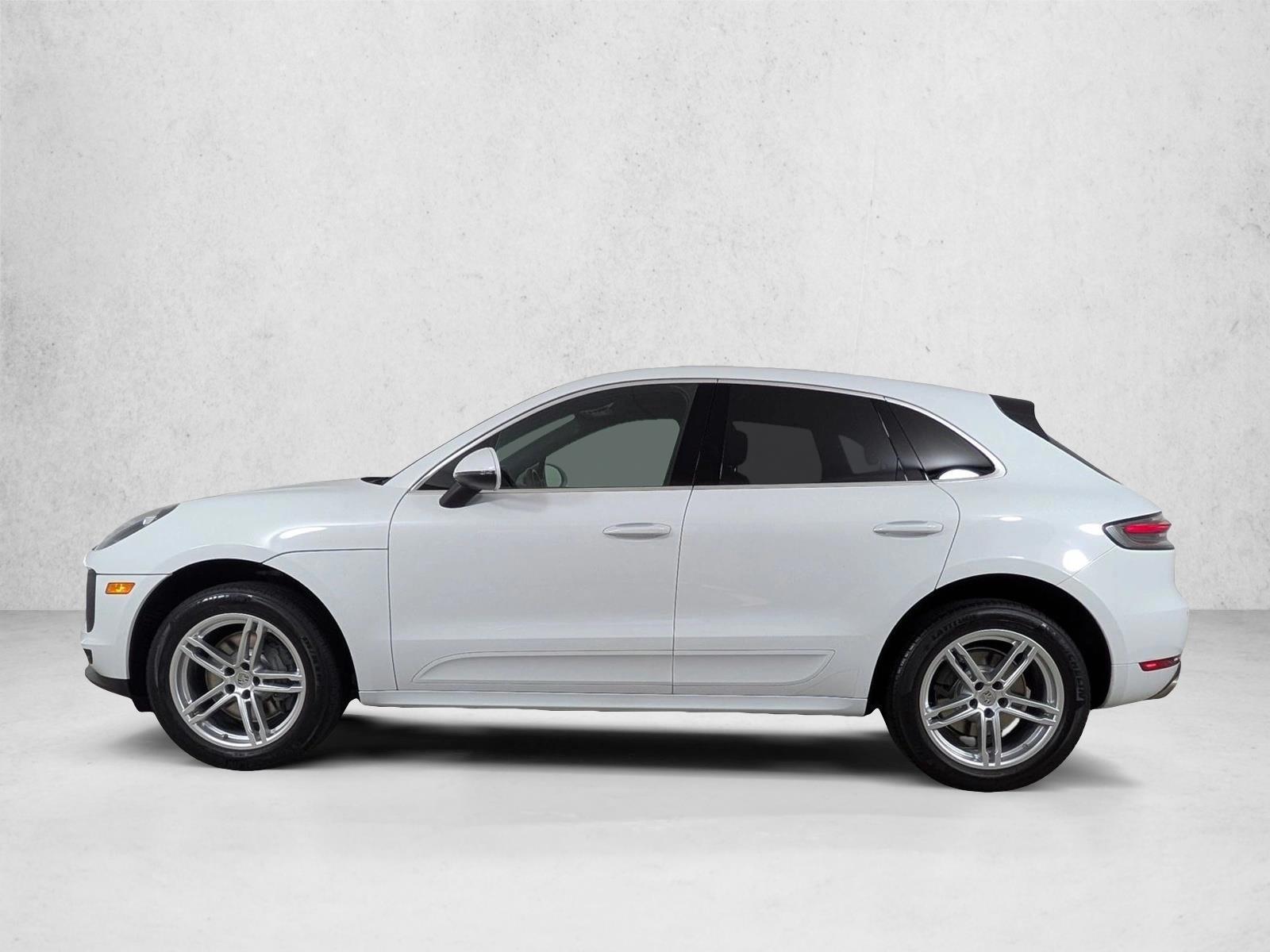 Thumbnail: 2021 Porsche Macan - 2