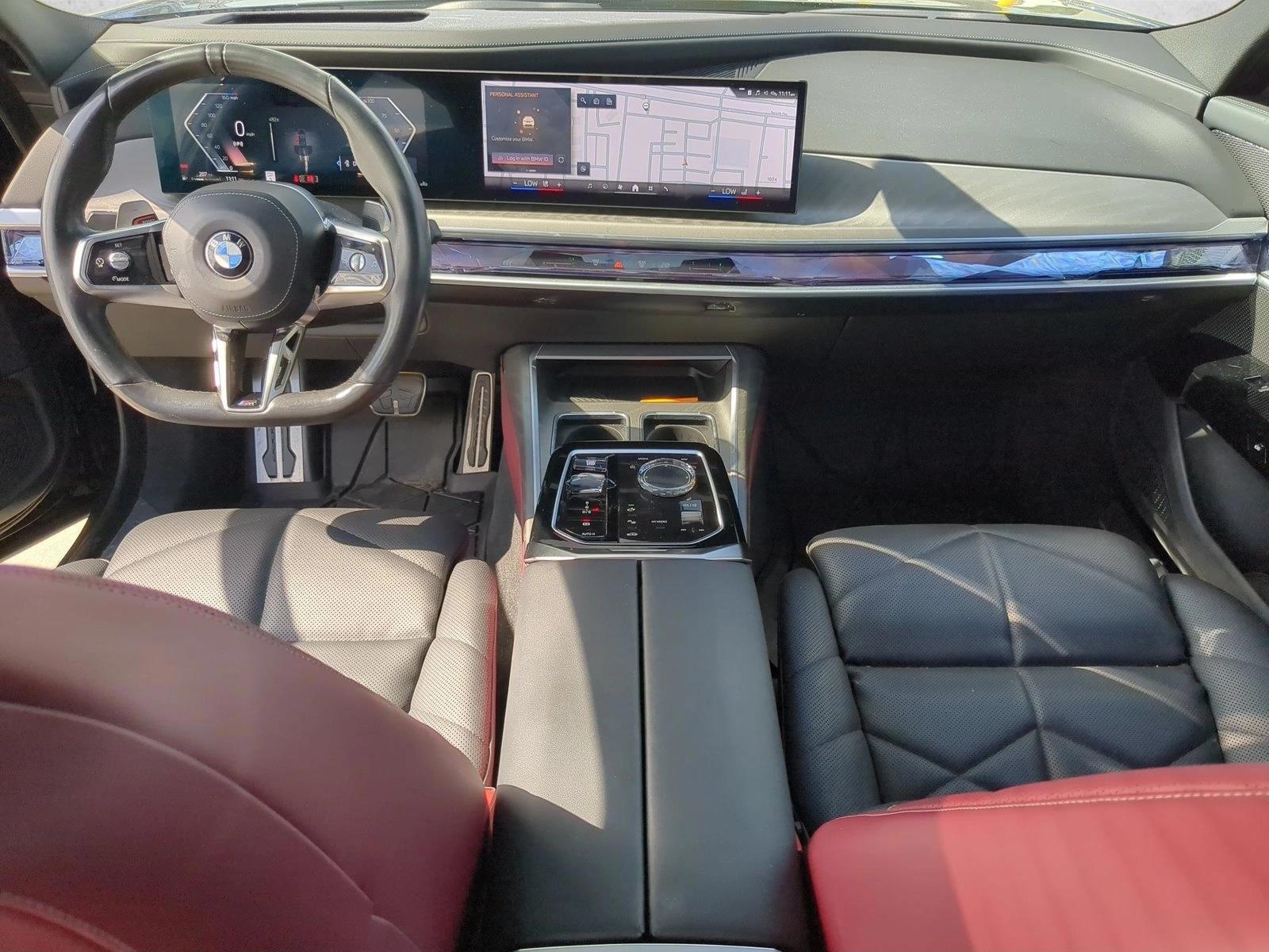 Thumbnail: 2023 BMW 7 Series - 3