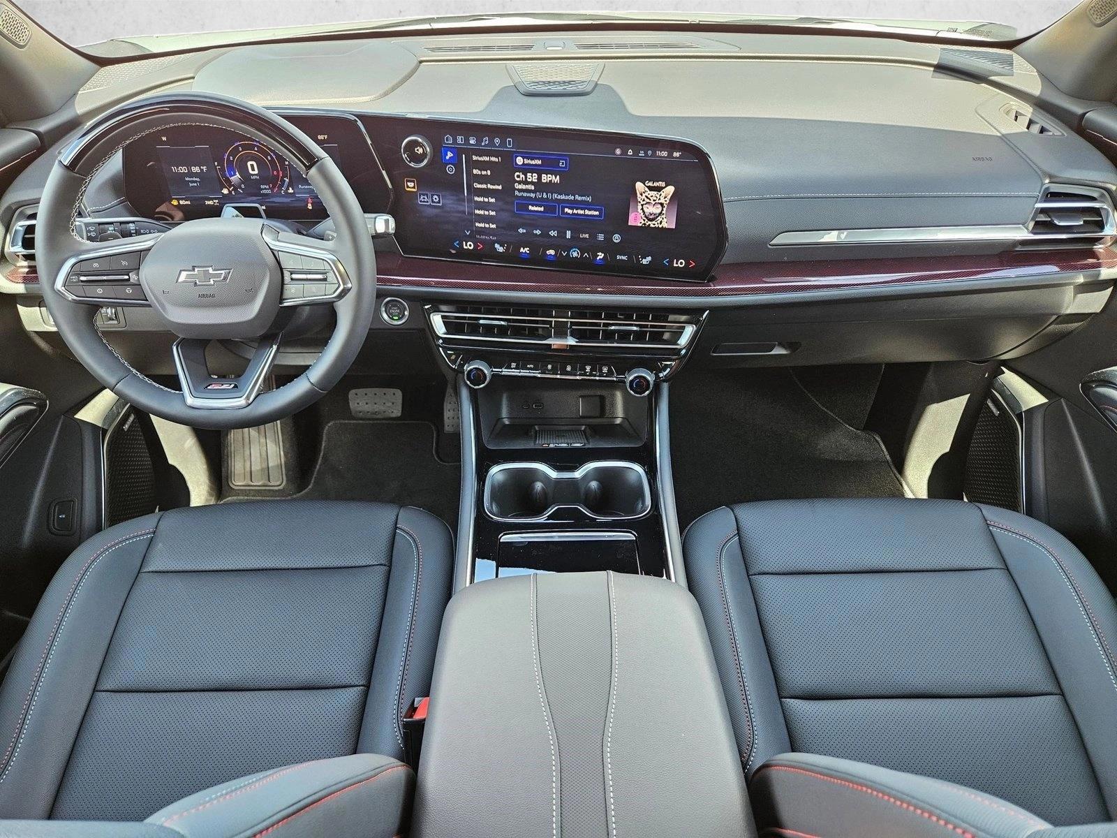 Thumbnail: 2026 Chevrolet Traverse - 3