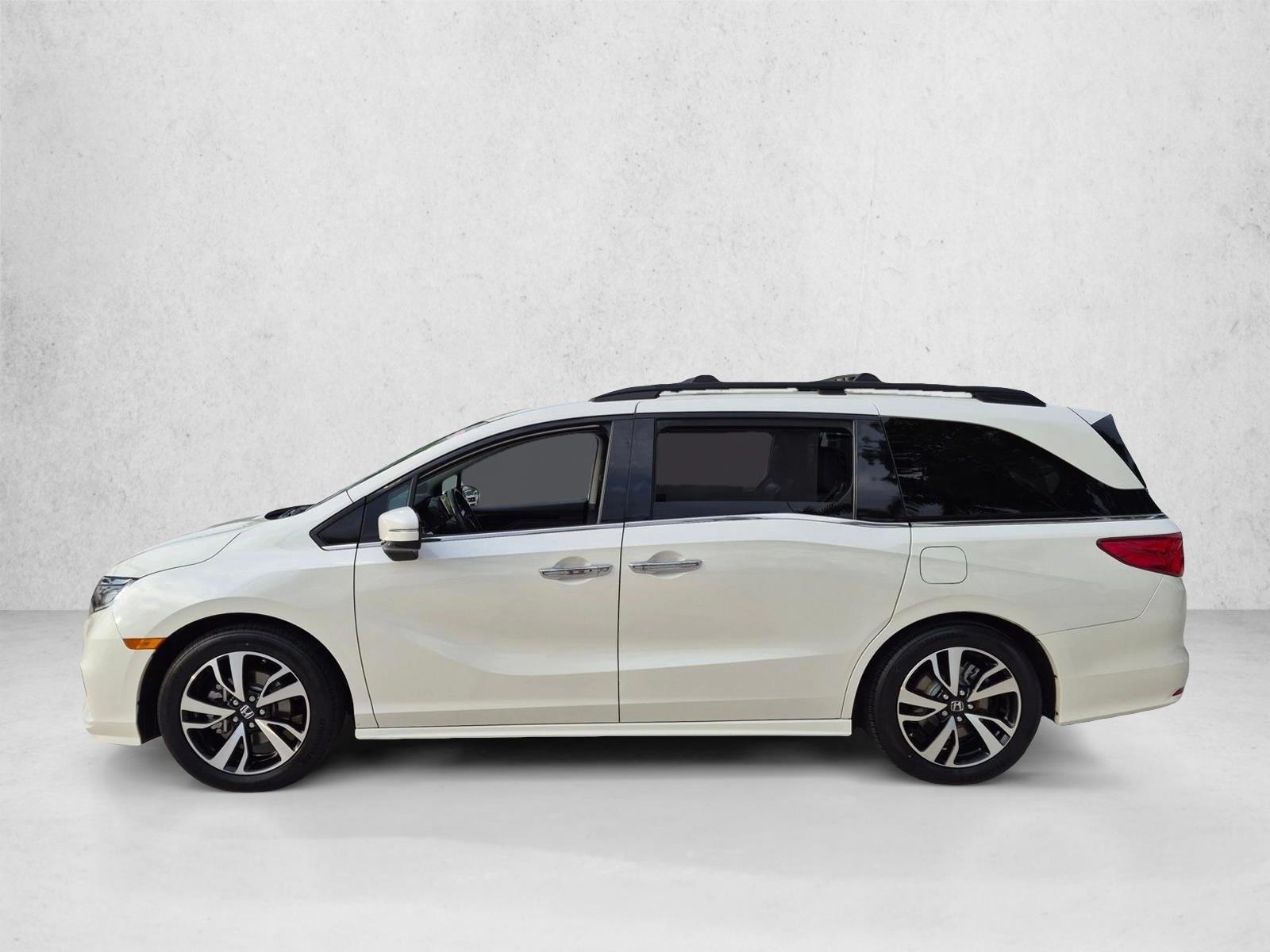 Thumbnail: 2018 Honda Odyssey - 2