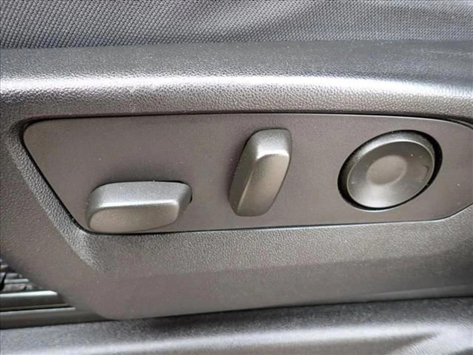 Thumbnail: 2023 GMC Yukon - 3