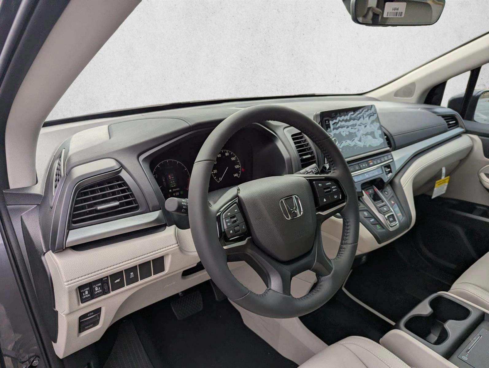Thumbnail: 2026 Honda Odyssey - 3